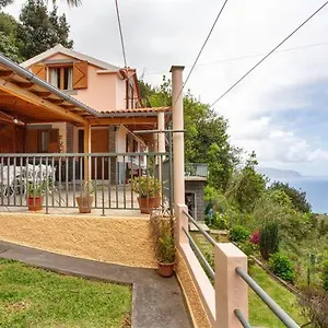 Fantatic House Casa de Férias Ponta Delgada - Madeira